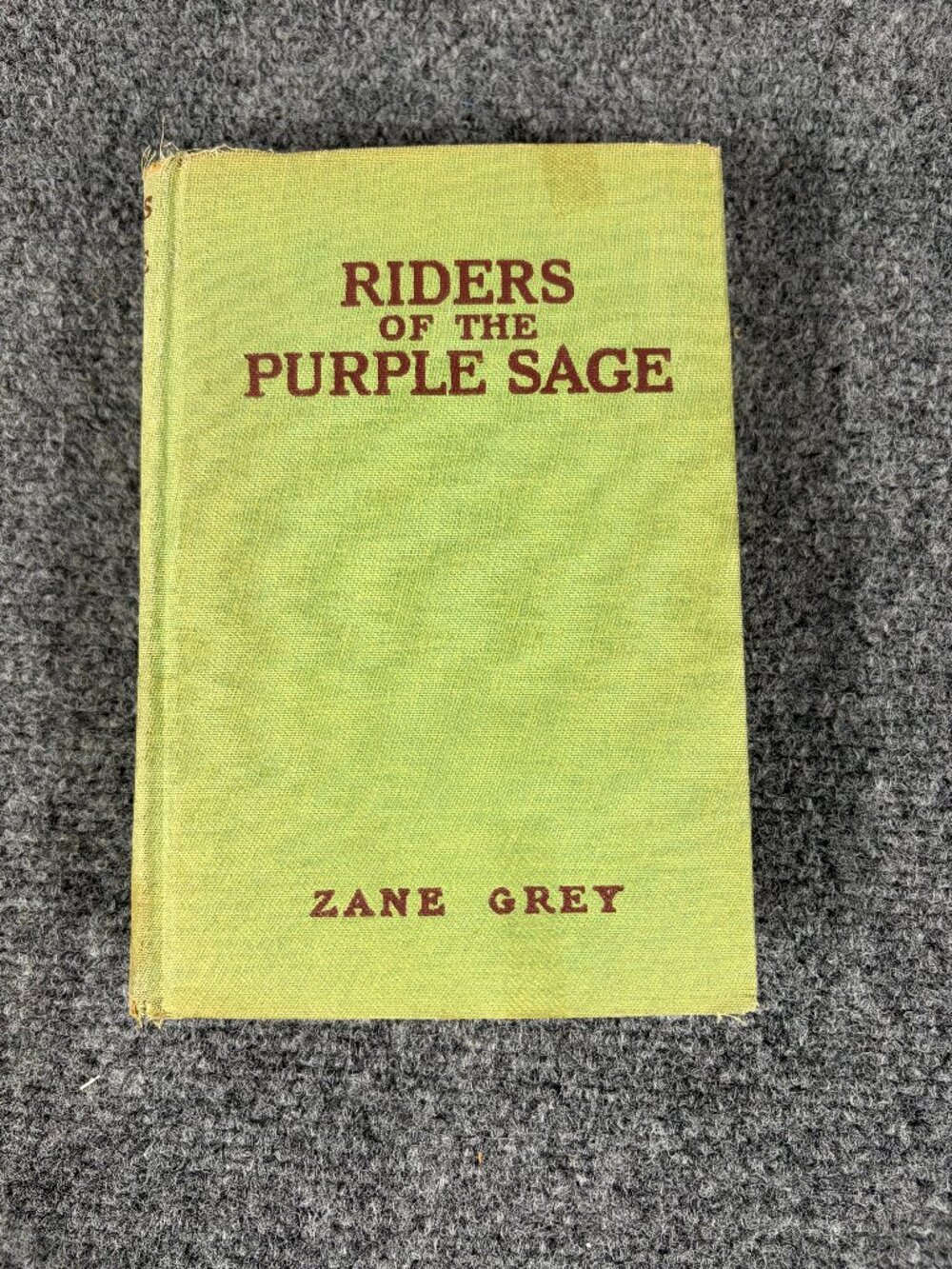 Riders Of The Purple Sage by Zane Gray (Copyright: 1940 Hardcover) Vintage